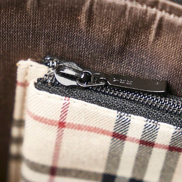 Burberry Nova Check Handbag - Picture 6 of 8